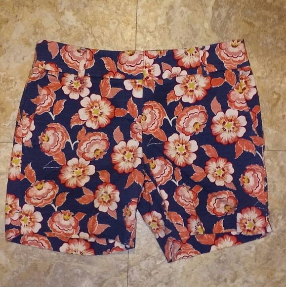 LOFT Pants - Ann Taylor Loft floral print Riviera shorts